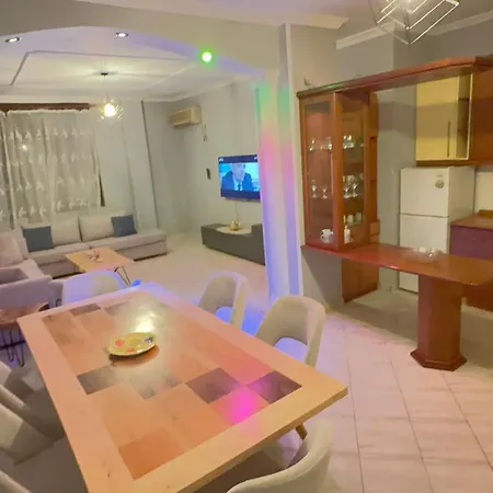 Dioras Apartment. Τίρανα