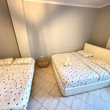 公寓 Dioras Apartment. 地拉那